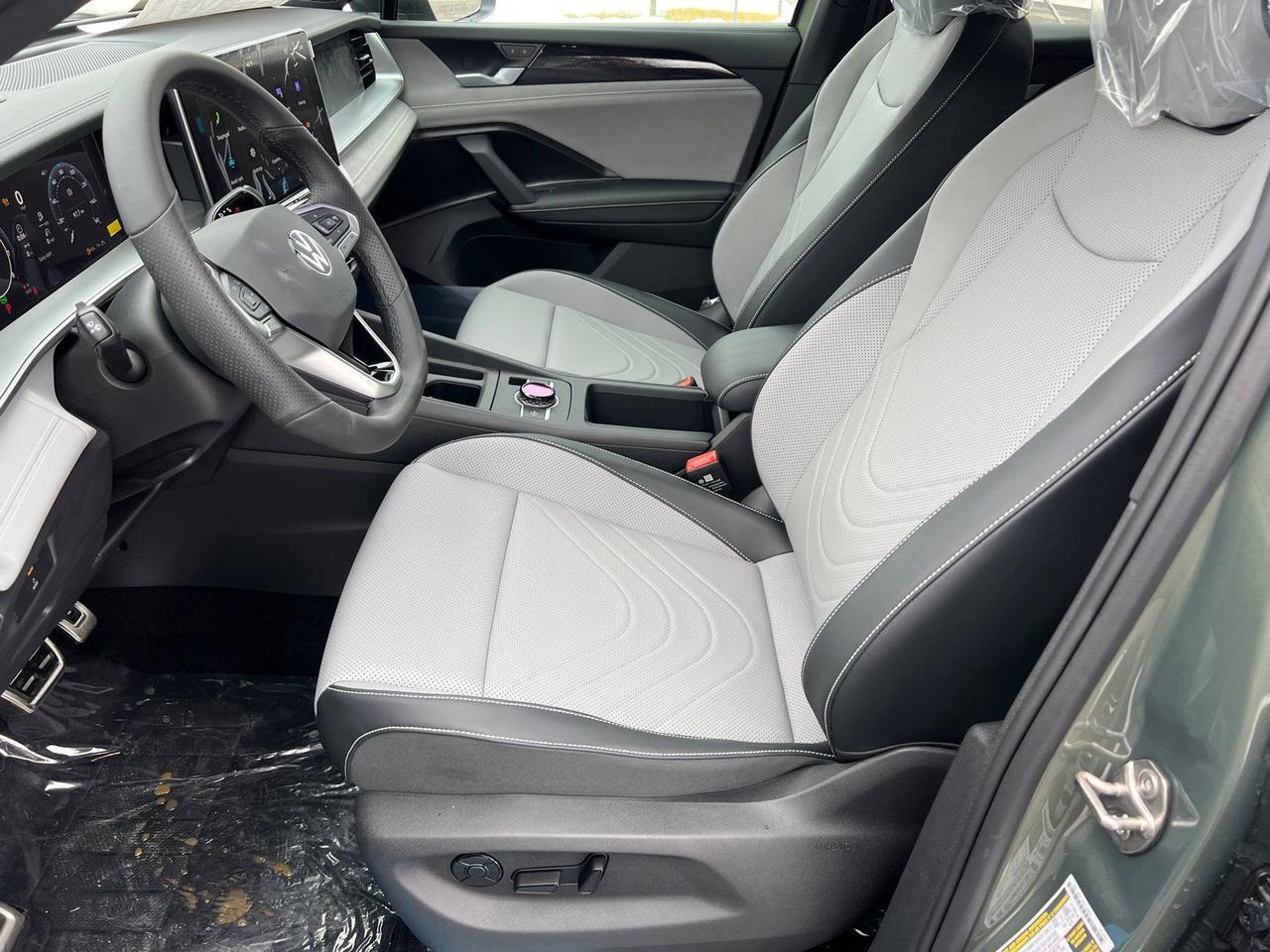 2026 Volkswagen Tiguan 2.0T SE R-Line Black Hagerstown MD