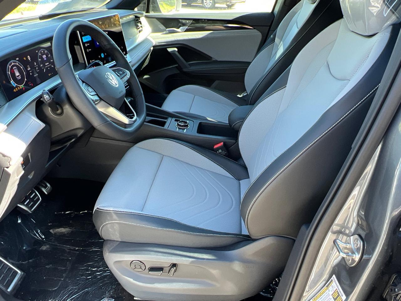 2026 Volkswagen Tiguan 2.0T SE R-Line Black Hagerstown MD