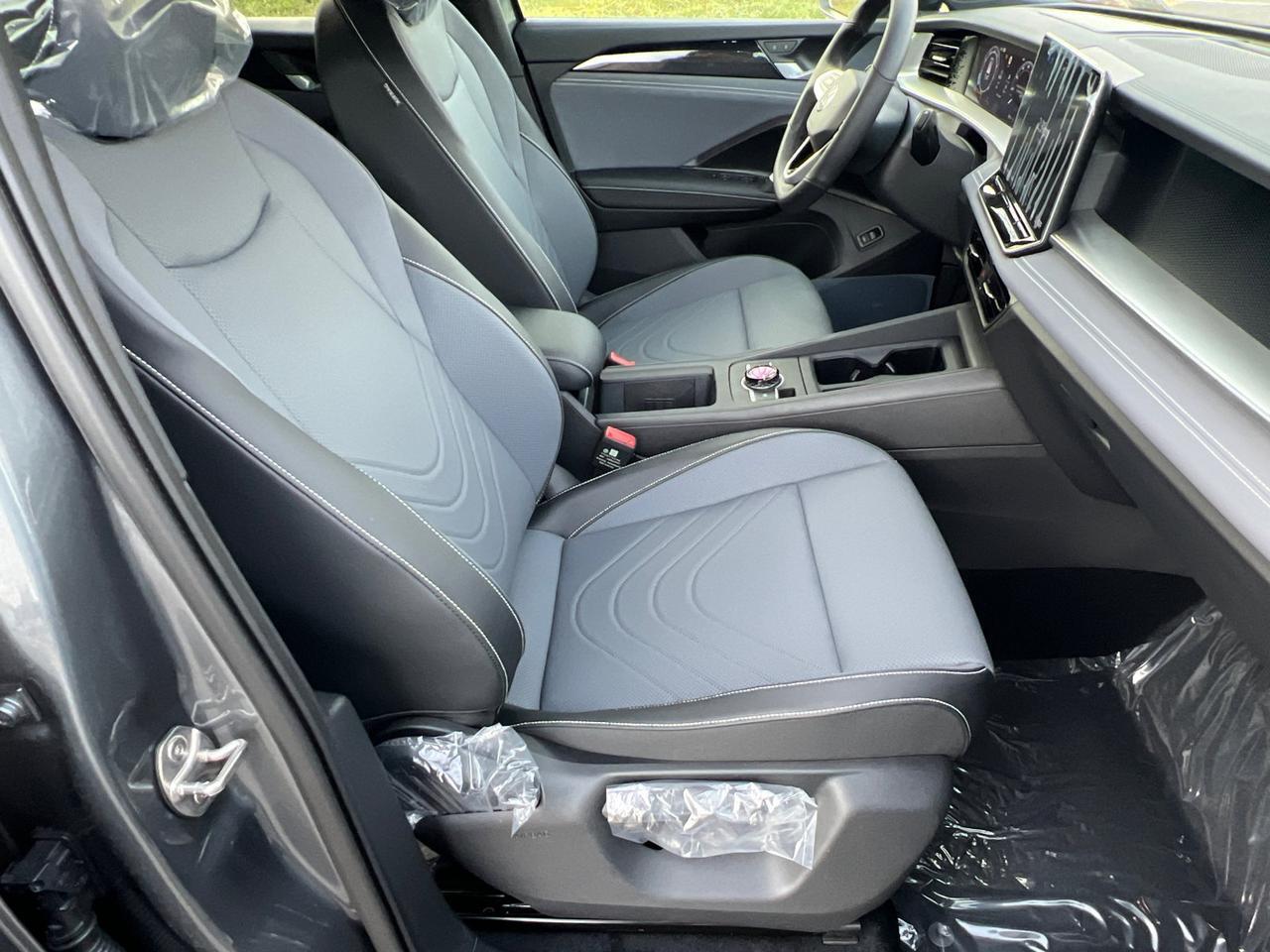 2026 Volkswagen Tiguan 2.0T SE R-Line Black Hagerstown MD