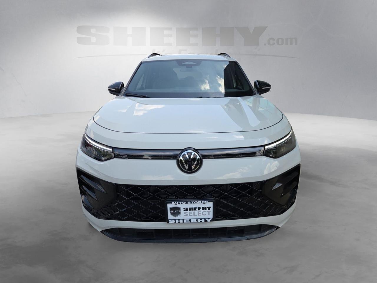 2026 Volkswagen Tiguan 2.0T SE R-Line Black Waldorf MD