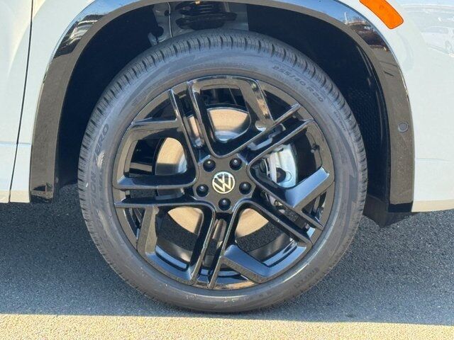 2026 Volkswagen Tiguan 2.0T SE R-Line Black Springfield VA