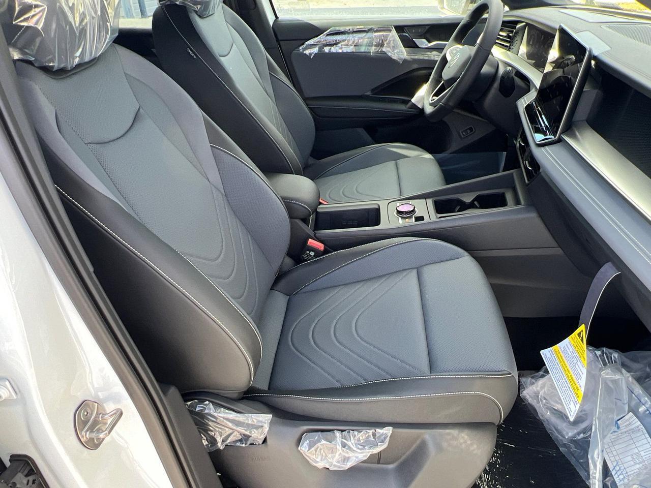 2026 Volkswagen Tiguan 2.0T SE R-Line Black Springfield VA