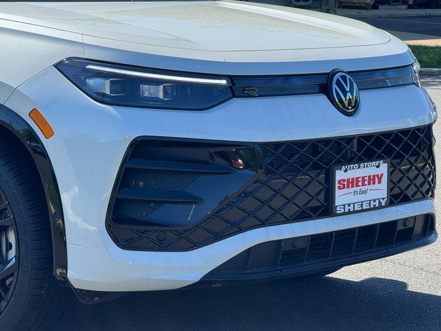 2026 Volkswagen Tiguan 2.0T SE R-Line Black Springfield VA