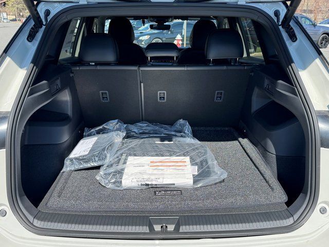 2026 Volkswagen Tiguan 2.0T SE R-Line Black Springfield VA
