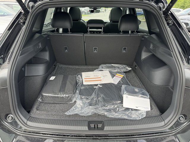 2026 Volkswagen Tiguan 2.0T SE R-Line Black Springfield VA