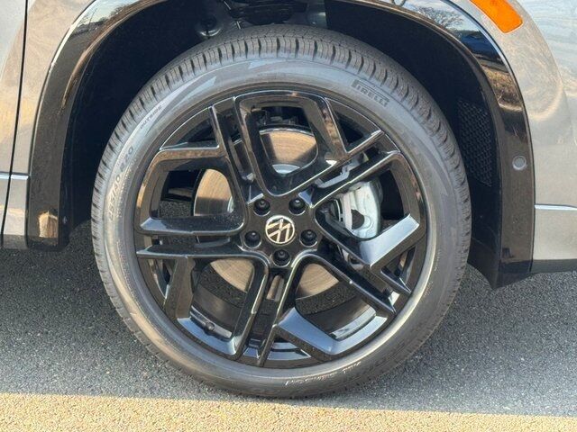 2026 Volkswagen Tiguan 2.0T SE R-Line Black Springfield VA