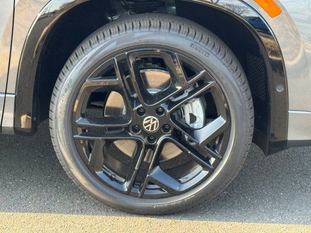 2026 Volkswagen Tiguan 2.0T SE R-Line Black Springfield VA