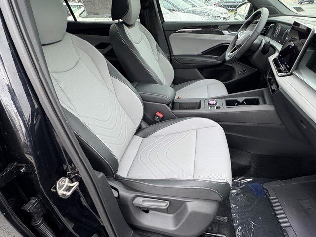 2026 Volkswagen Tiguan 2.0T SE R-Line Black Springfield VA