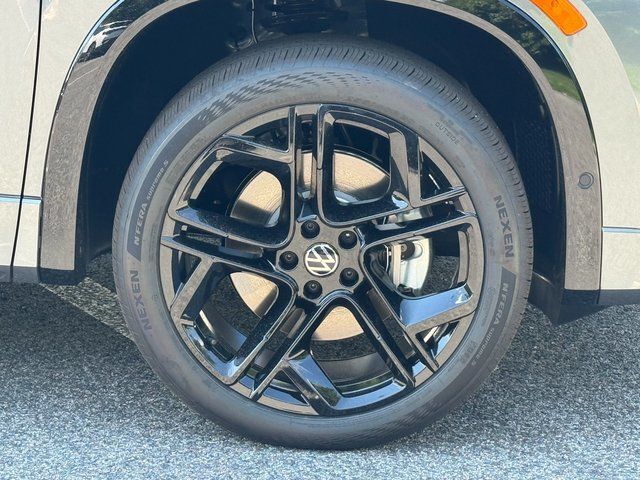 2026 Volkswagen Tiguan 2.0T SE R-Line Black Springfield VA