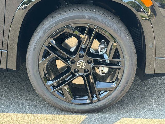2026 Volkswagen Tiguan 2.0T SE R-Line Black Springfield VA