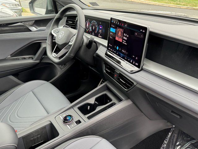 2026 Volkswagen Tiguan 2.0T SE R-Line Black Springfield VA