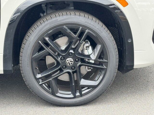 2026 Volkswagen Tiguan 2.0T SE R-Line Black Springfield VA