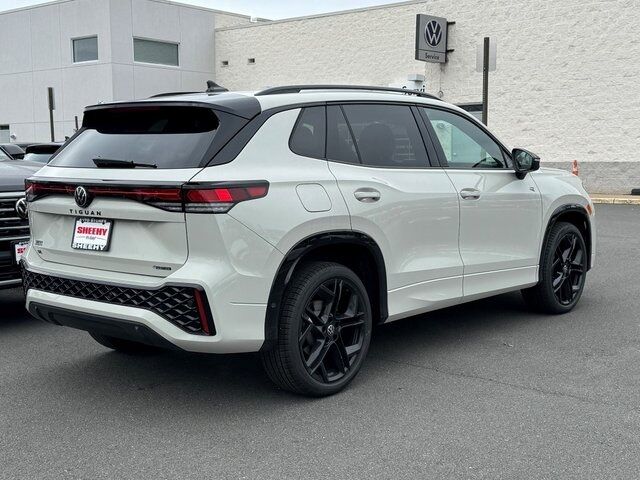 2026 Volkswagen Tiguan 2.0T SE R-Line Black Springfield VA