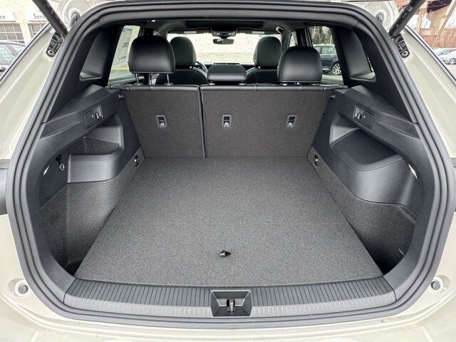 2026 Volkswagen Tiguan 2.0T SE R-Line Black Springfield VA