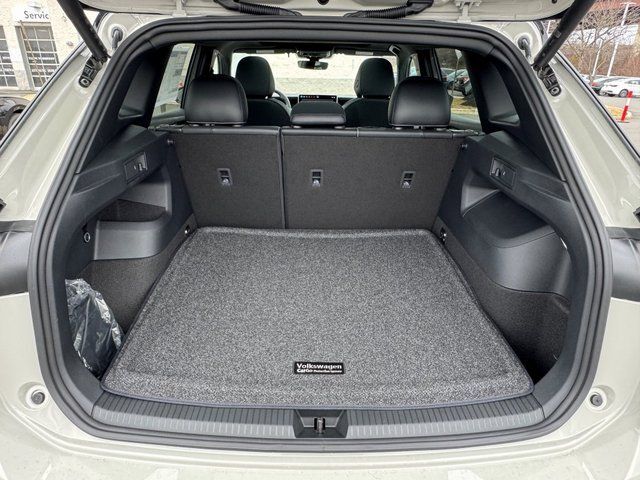 2026 Volkswagen Tiguan 2.0T SE R-Line Black Springfield VA