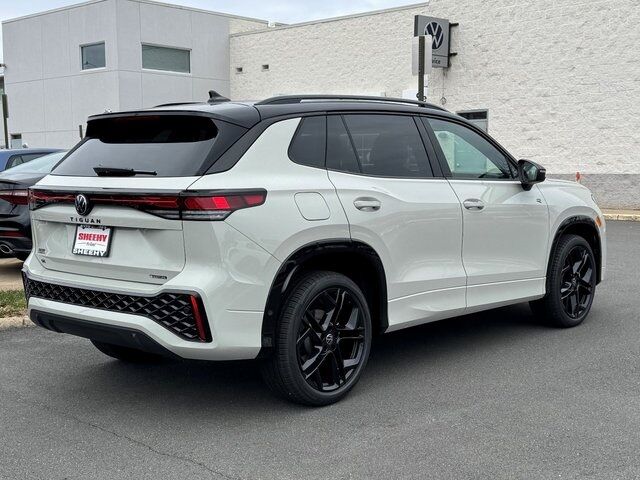 2026 Volkswagen Tiguan 2.0T SE R-Line Black Springfield VA