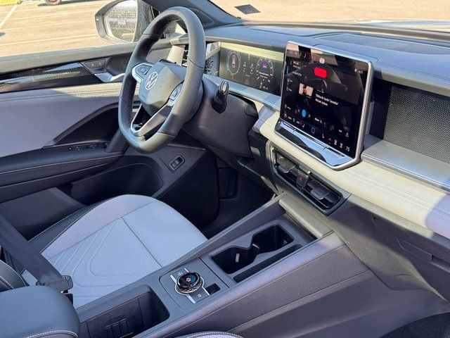 2026 Volkswagen Tiguan 2.0T SE R-Line Black Springfield VA