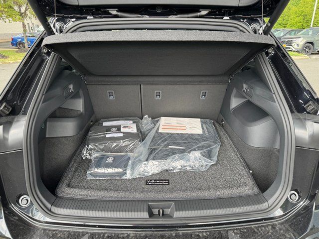 2026 Volkswagen Tiguan 2.0T SE R-Line Black Springfield VA