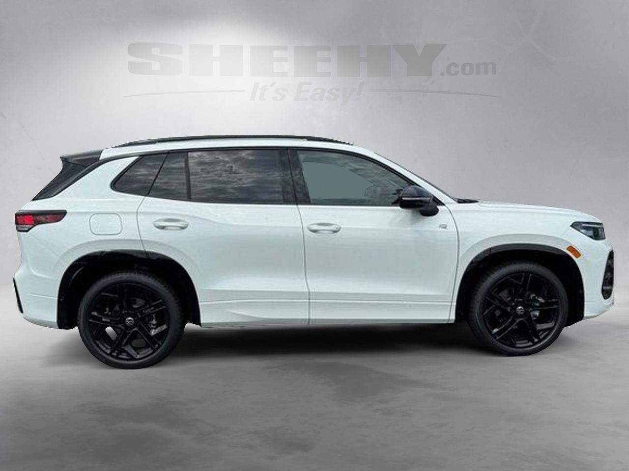 2026 Volkswagen Tiguan 2.0T SE R-Line Black Springfield VA