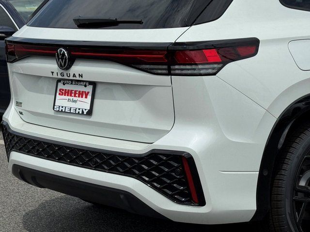 2026 Volkswagen Tiguan 2.0T SE R-Line Black Springfield VA