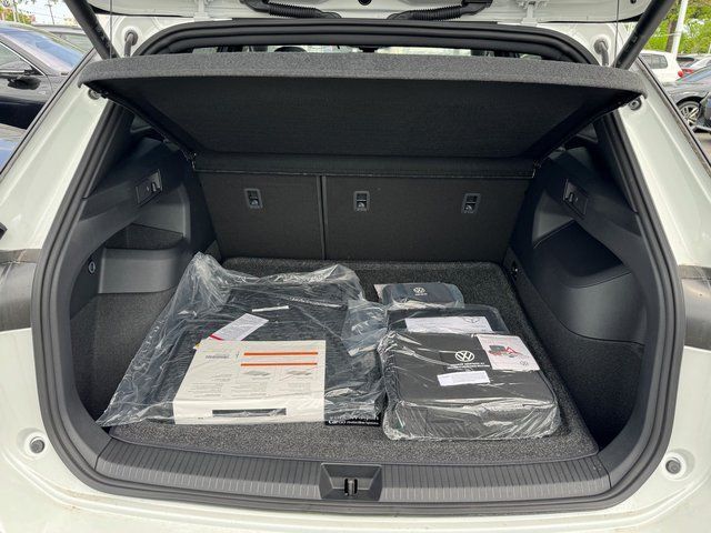 2026 Volkswagen Tiguan 2.0T SE R-Line Black Springfield VA