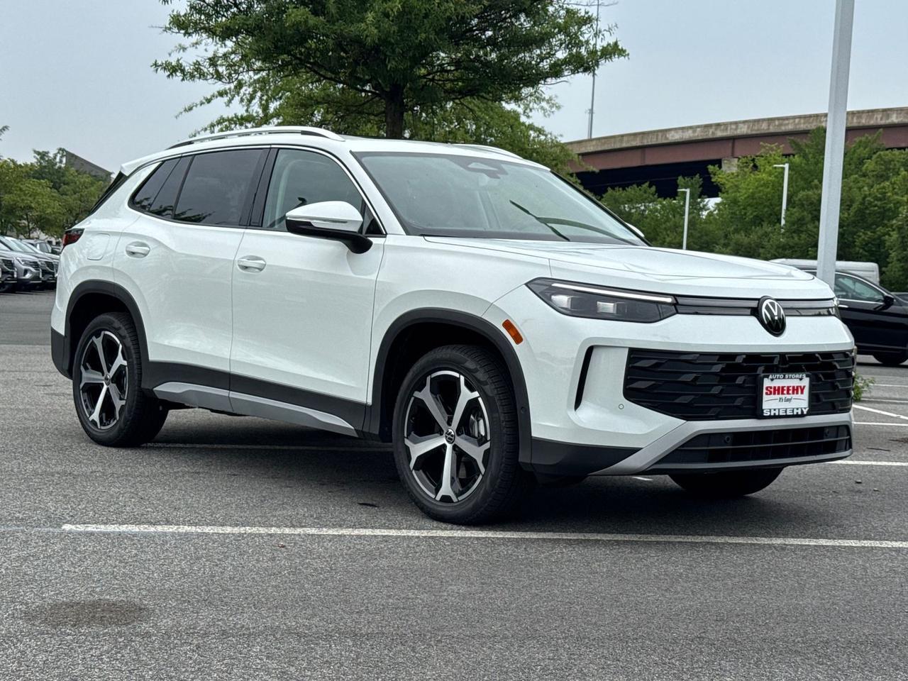 2026 Volkswagen Tiguan 2.0T SE
