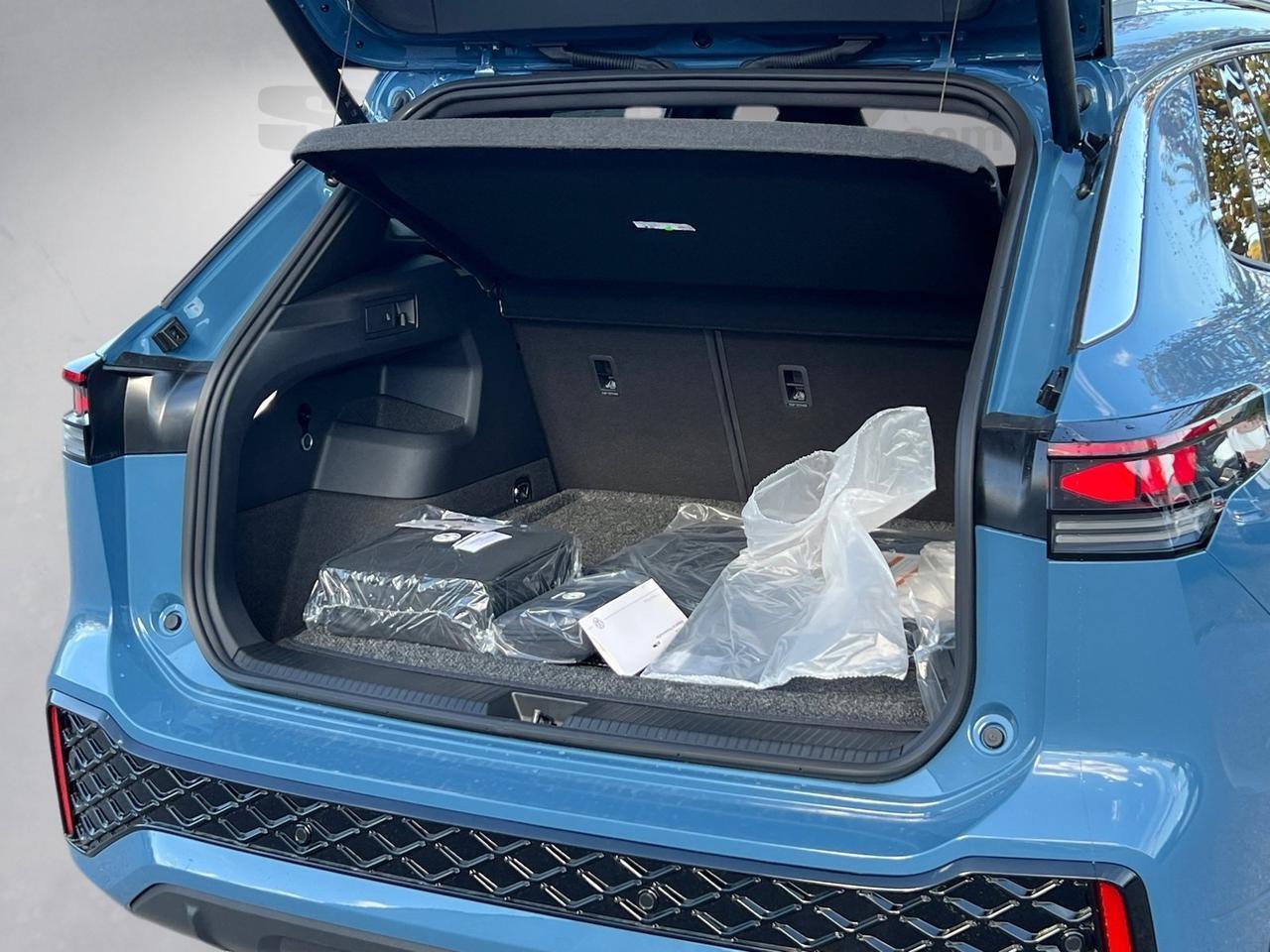 2026 Volkswagen Tiguan 2.0T SEL R-Line Hagerstown MD