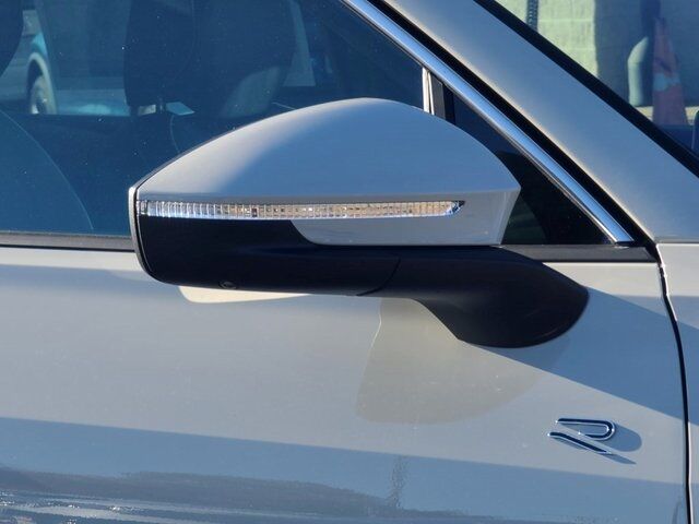 2026 Volkswagen Tiguan 2.0T SEL R-Line Springfield VA