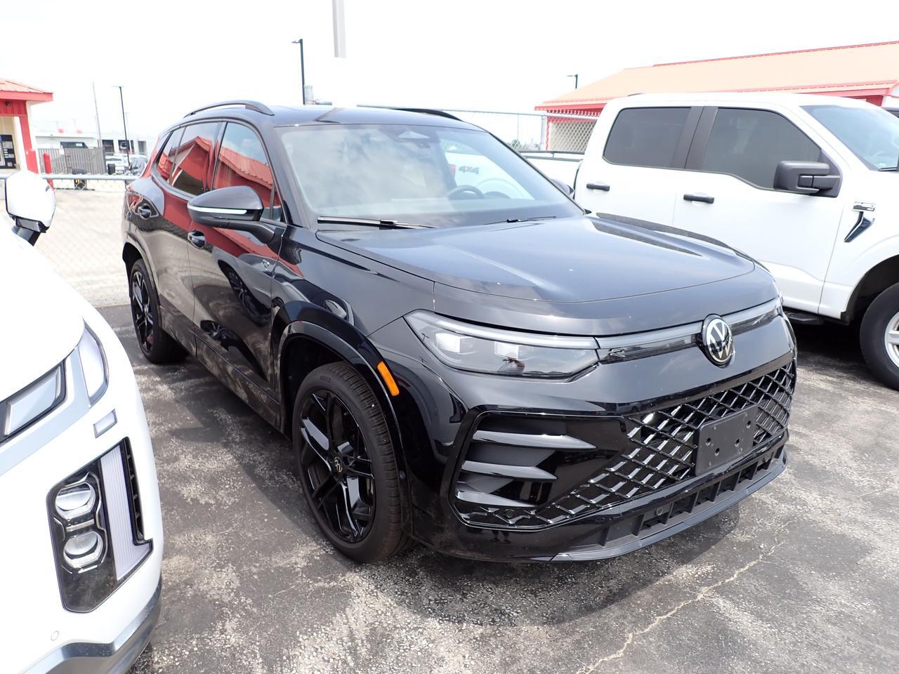 2026 Volkswagen Tiguan Comfortline R-Line Black Edition AWD