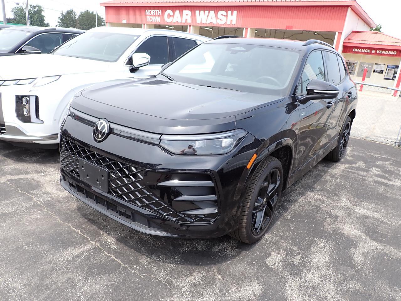 2026 Volkswagen Tiguan Comfortline R-Line Black Edition AWD Listowel ON
