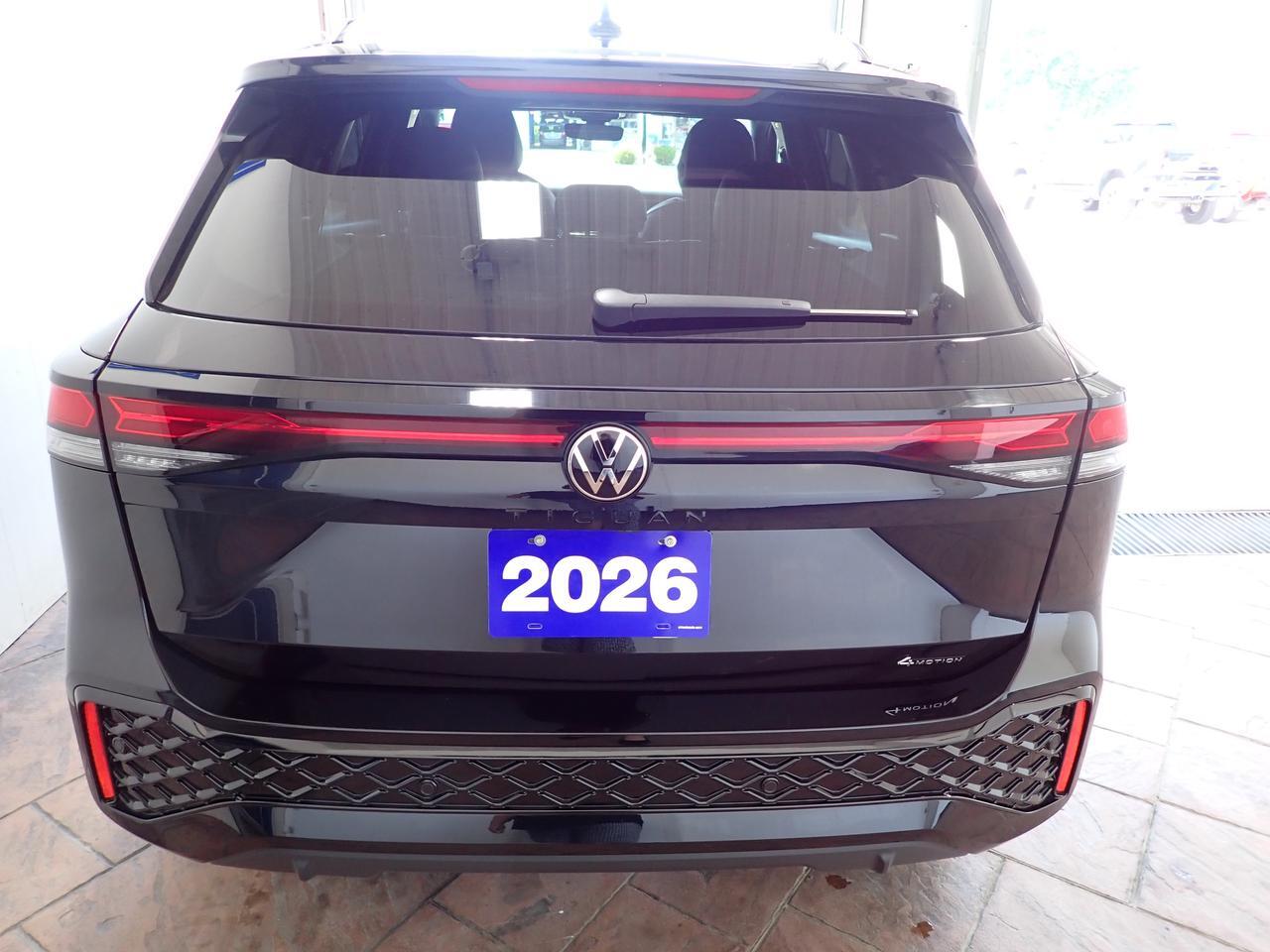 2026 Volkswagen Tiguan Comfortline R-Line LEATHER PANO SUNROOF Black Edition AWD Listowel ON