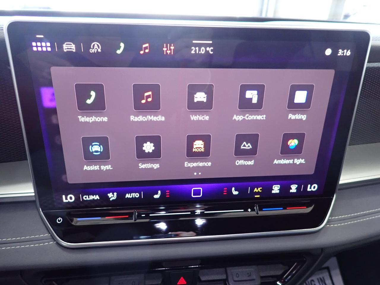 2026 Volkswagen Tiguan Comfortline R-Line LEATHER PANO SUNROOF Black Edition AWD Listowel ON