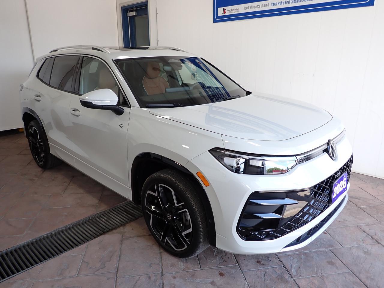 2026 Volkswagen Tiguan Highline Turbo R-Line AWD LEATHER NAVI SUNROOF