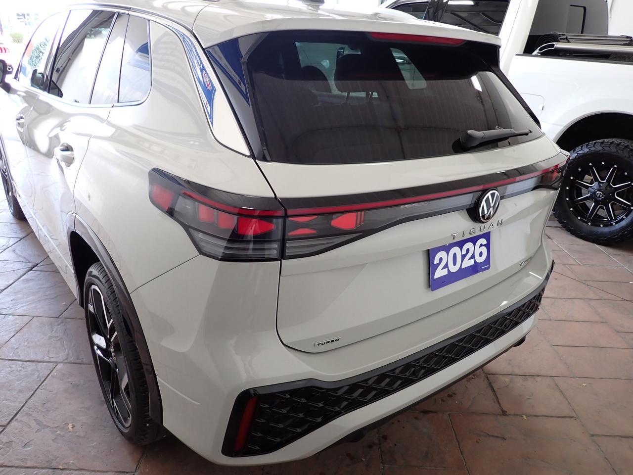 2026 Volkswagen Tiguan Highline Turbo R-Line AWD LEATHER NAVI SUNROOF Listowel ON