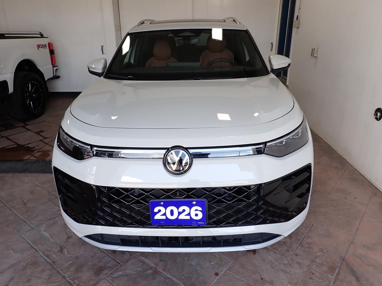 2026 Volkswagen Tiguan Highline Turbo R-Line AWD LEATHER NAVI SUNROOF Listowel ON