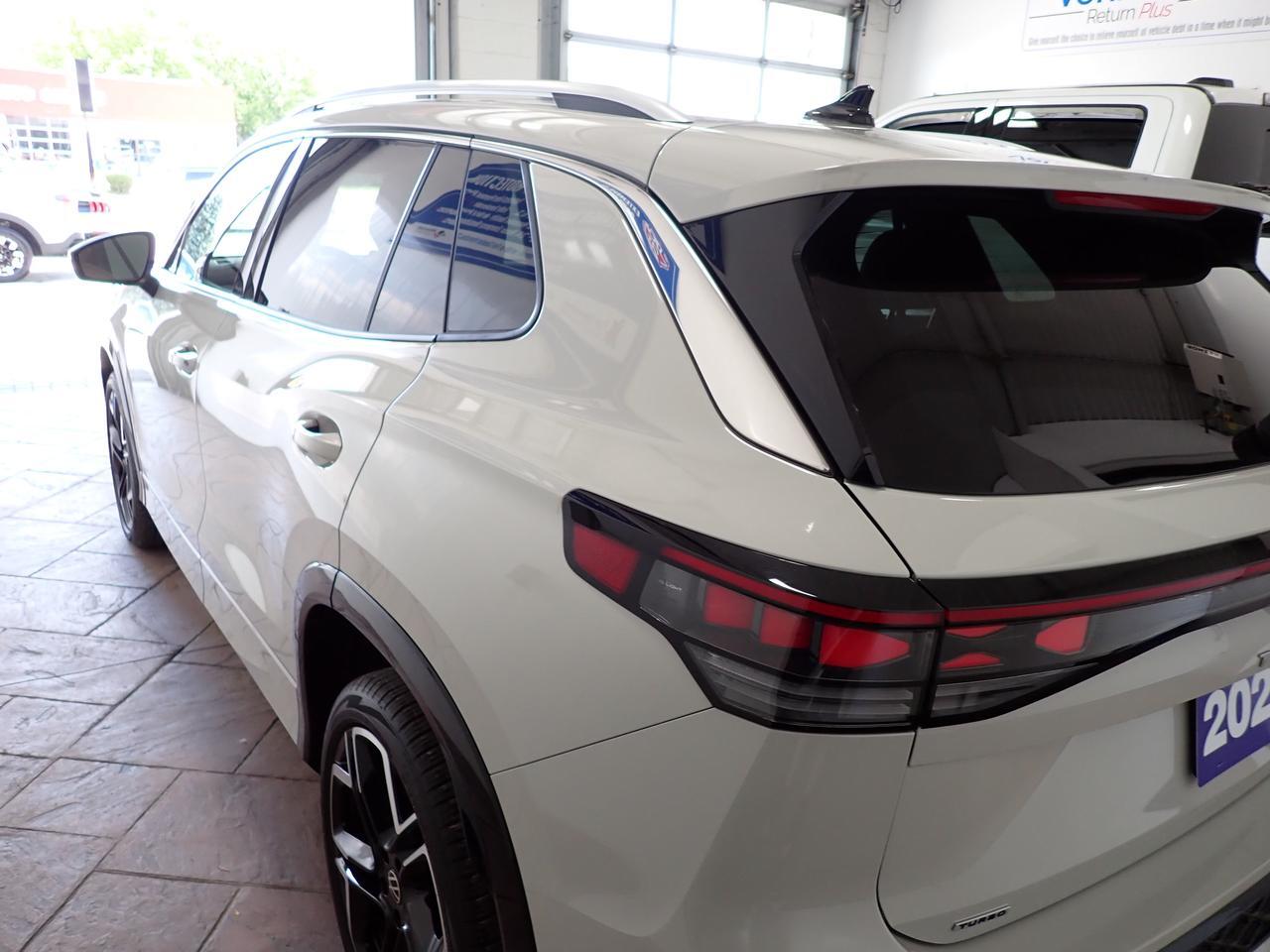 2026 Volkswagen Tiguan Highline Turbo R-Line AWD LEATHER NAVI SUNROOF Listowel ON
