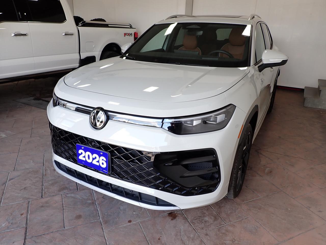 2026 Volkswagen Tiguan Highline Turbo R-Line AWD LEATHER NAVI SUNROOF Listowel ON