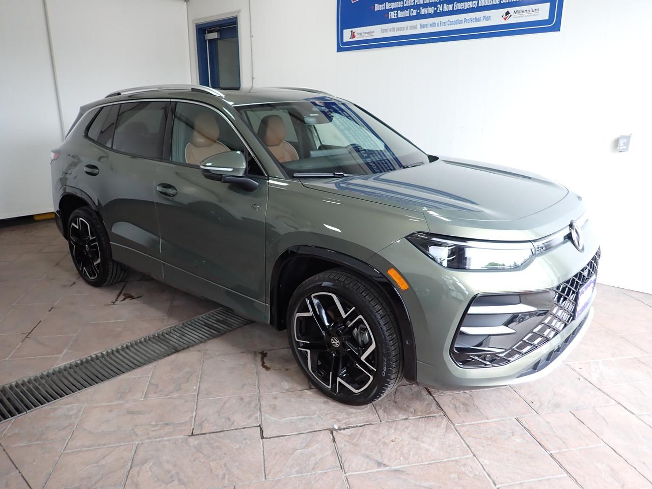 2026 Volkswagen Tiguan Highline Turbo R-Line LEATHER NAVI SUNROOF
