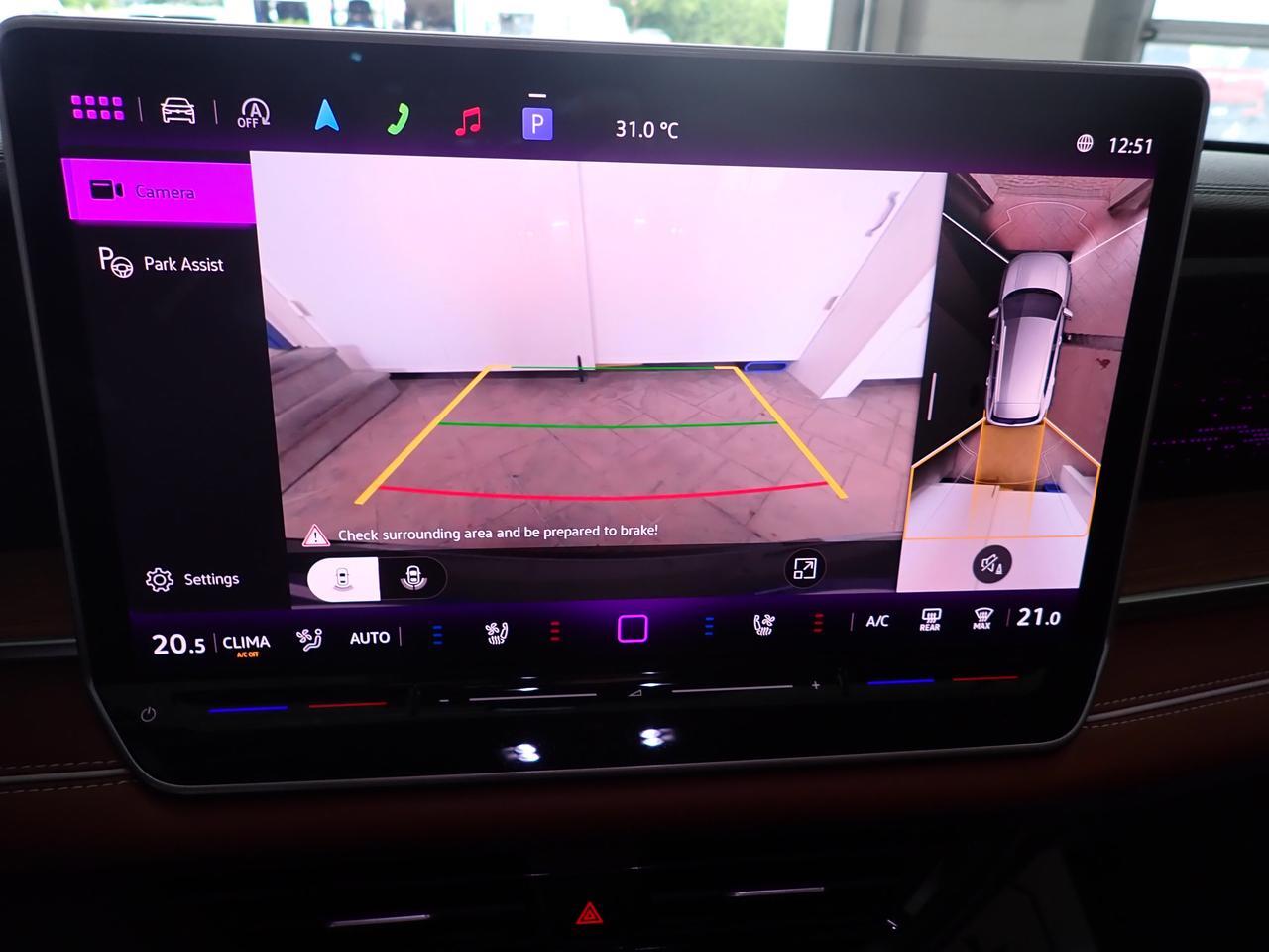 2026 Volkswagen Tiguan Highline Turbo R-Line LEATHER NAVI SUNROOF Listowel ON