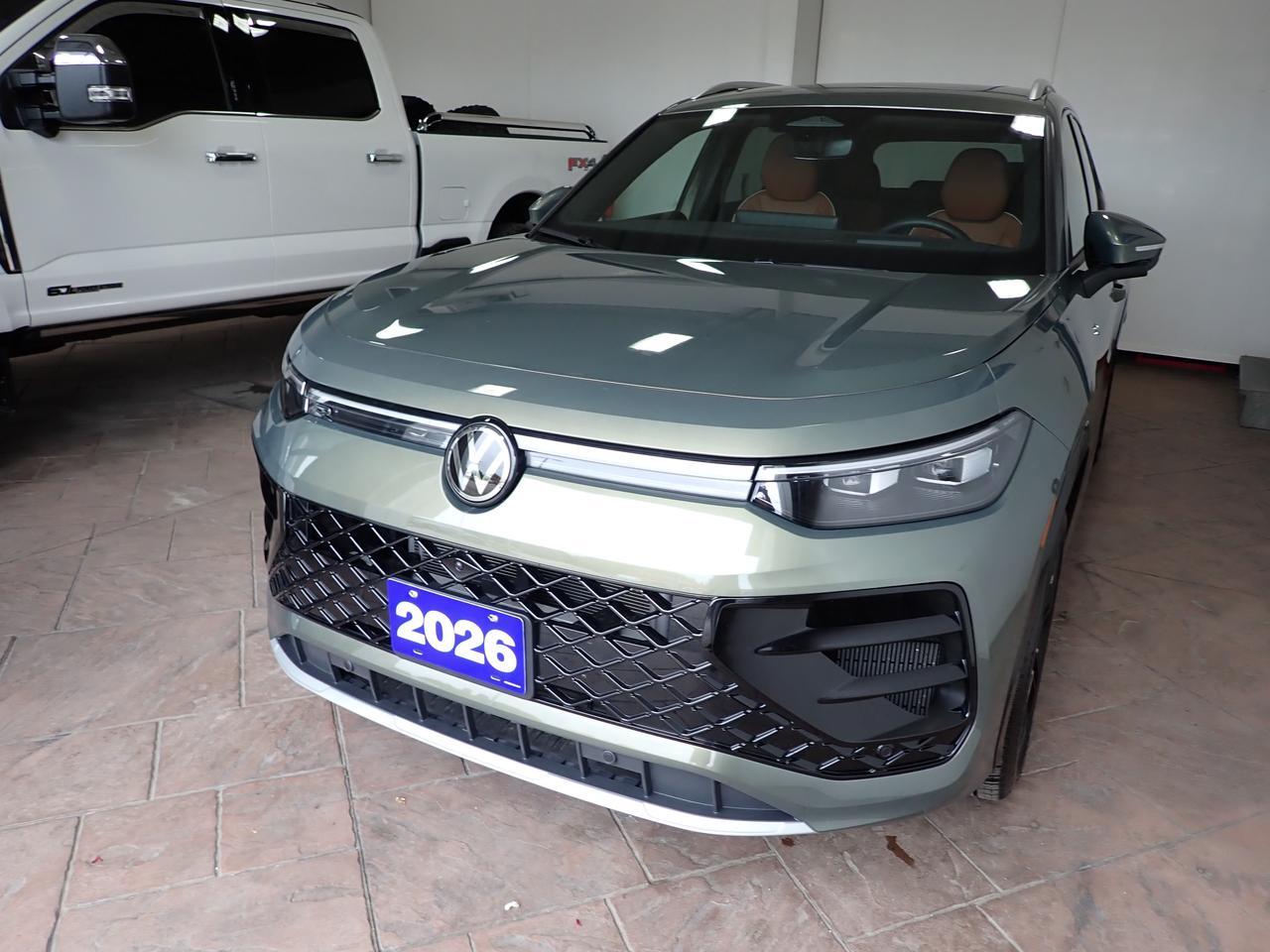 2026 Volkswagen Tiguan Highline Turbo R-Line LEATHER NAVI SUNROOF Listowel ON