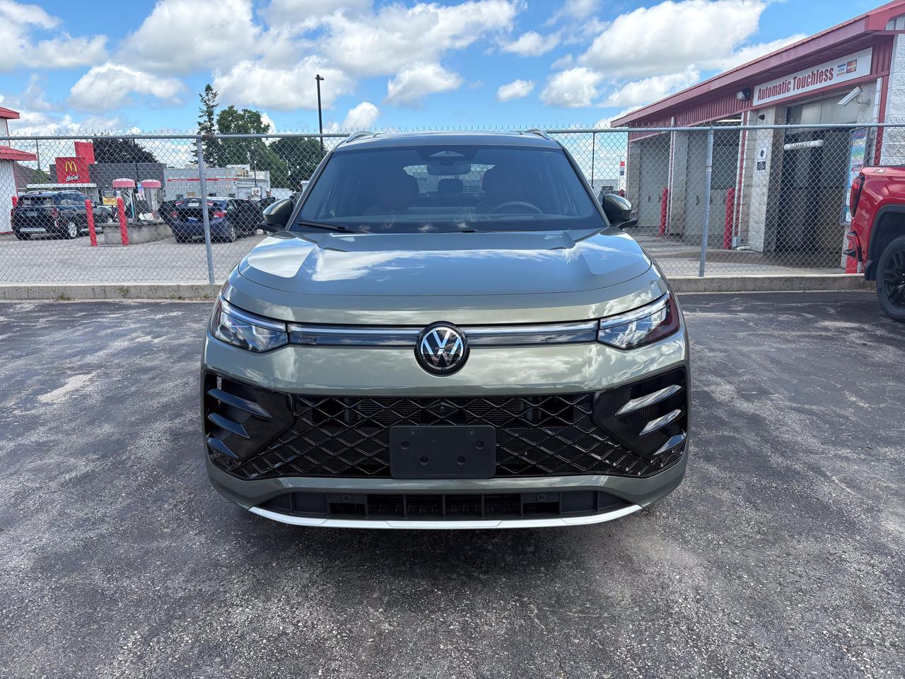2026 Volkswagen Tiguan Highline Turbo R-Line Listowel ON