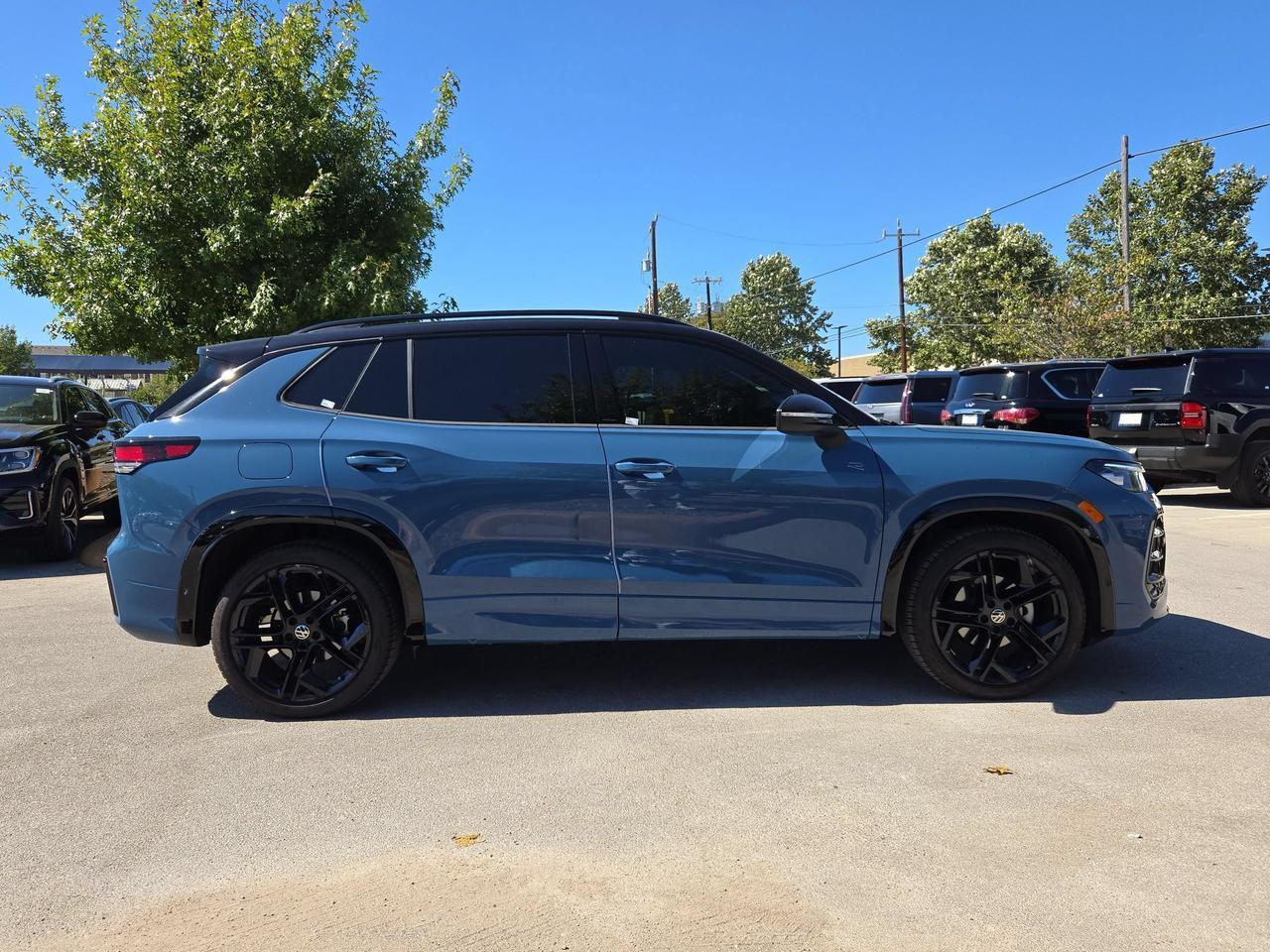 2026 Volkswagen Tiguan SE R-Line Black