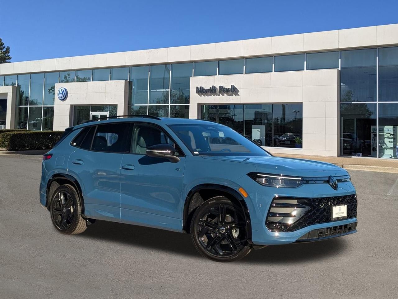 2026 Volkswagen Tiguan SE R-Line Black