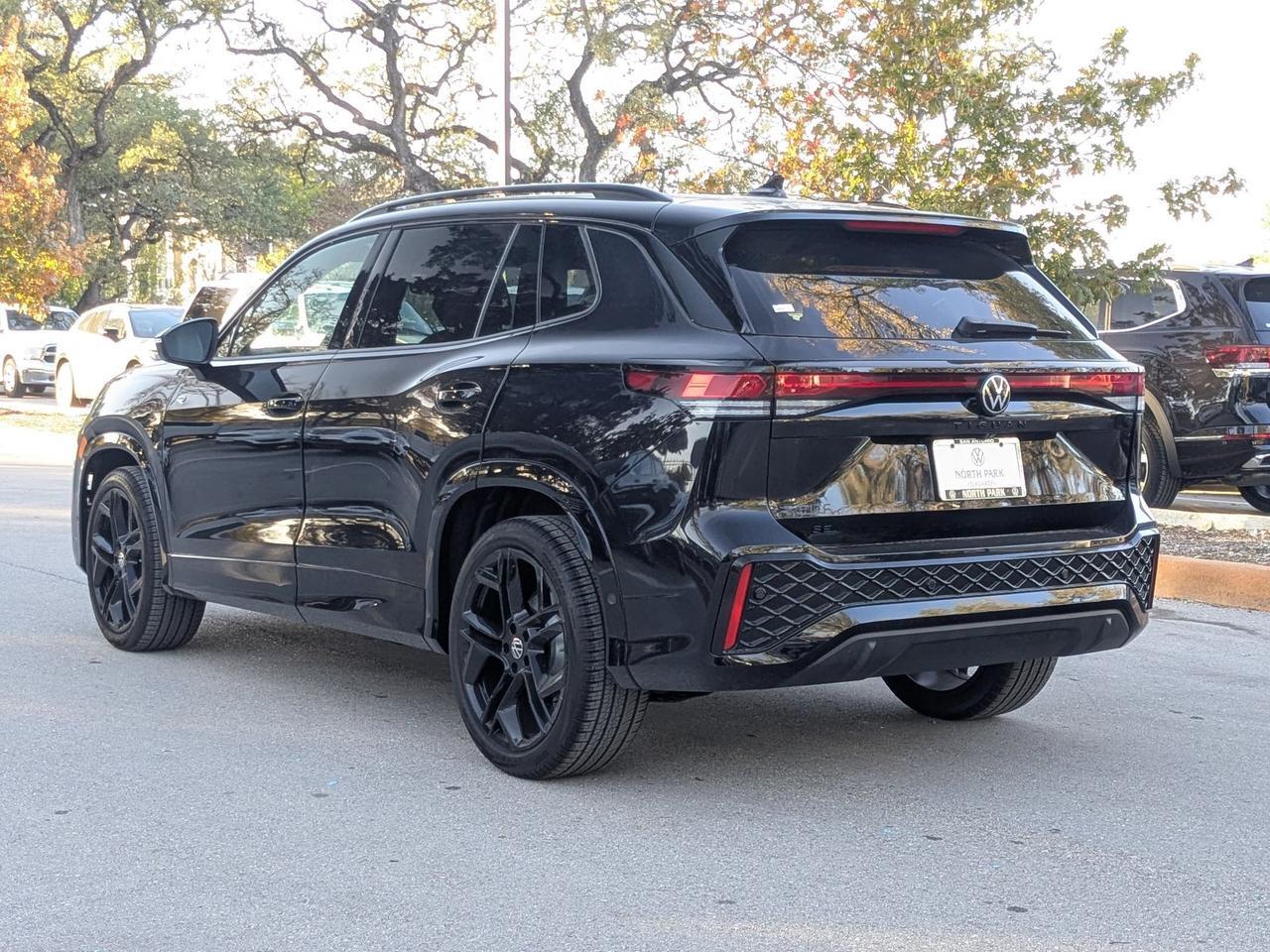 2026 Volkswagen Tiguan SE R-Line Black