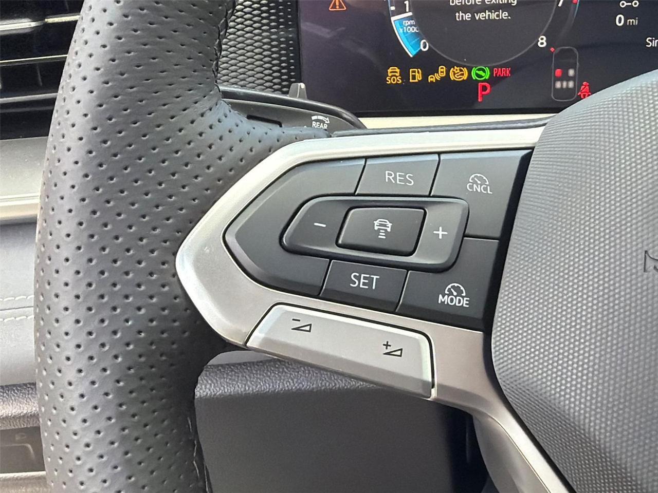 2026 Volkswagen Tiguan SE R-Line Black Hagerstown MD