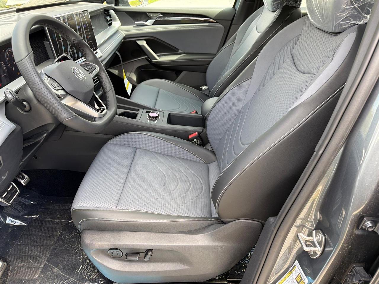 2026 Volkswagen Tiguan SE R-Line Black Hagerstown MD