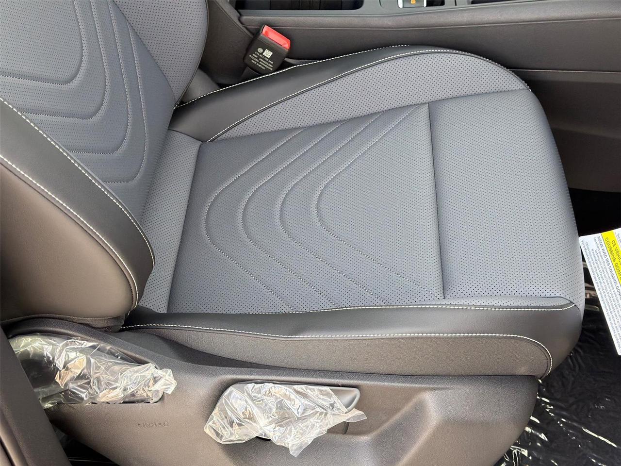 2026 Volkswagen Tiguan SE R-Line Black Hagerstown MD