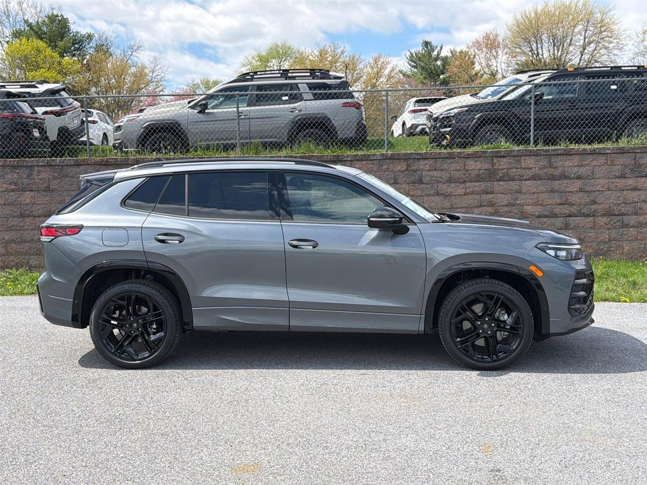 2026 Volkswagen Tiguan SE R-Line Black Hagerstown MD