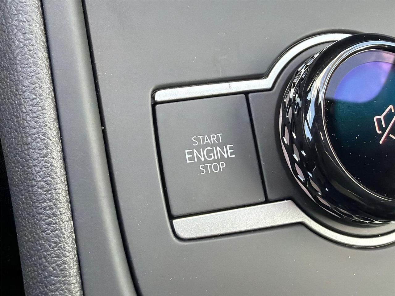 2026 Volkswagen Tiguan SE R-Line Black Hagerstown MD