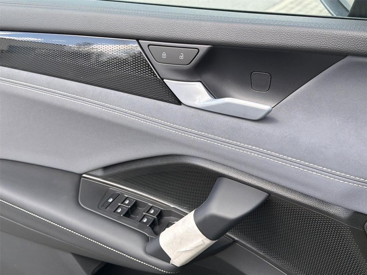 2026 Volkswagen Tiguan SE R-Line Black Hagerstown MD